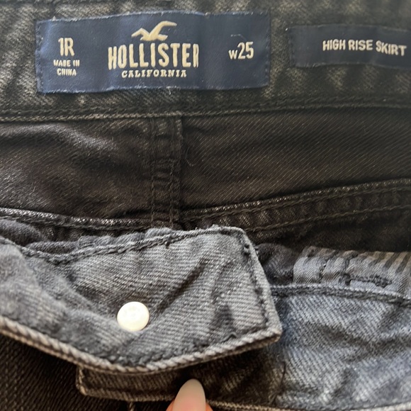 HOLLISTER HIGH RISE DENIMN SKIRT - Picture 2 of 3